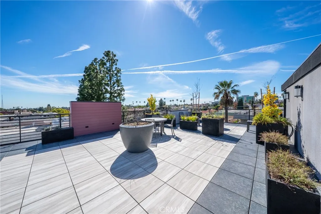 Additional image 46 of 150 S Oak Knoll Avenue Unit 105, Pasadena, CA 91101