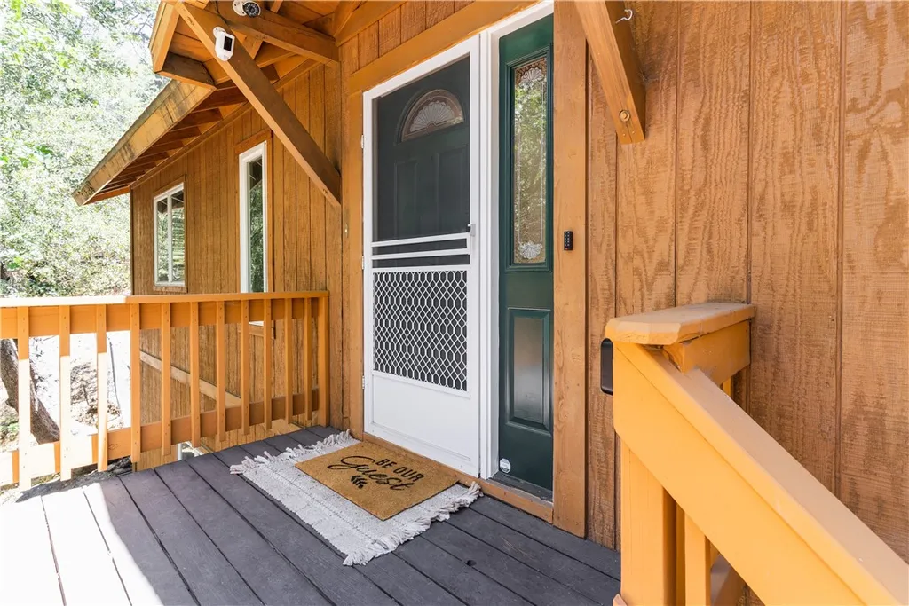 Additional image 5 of 1069 Berne Drive, Crestline, CA 92325