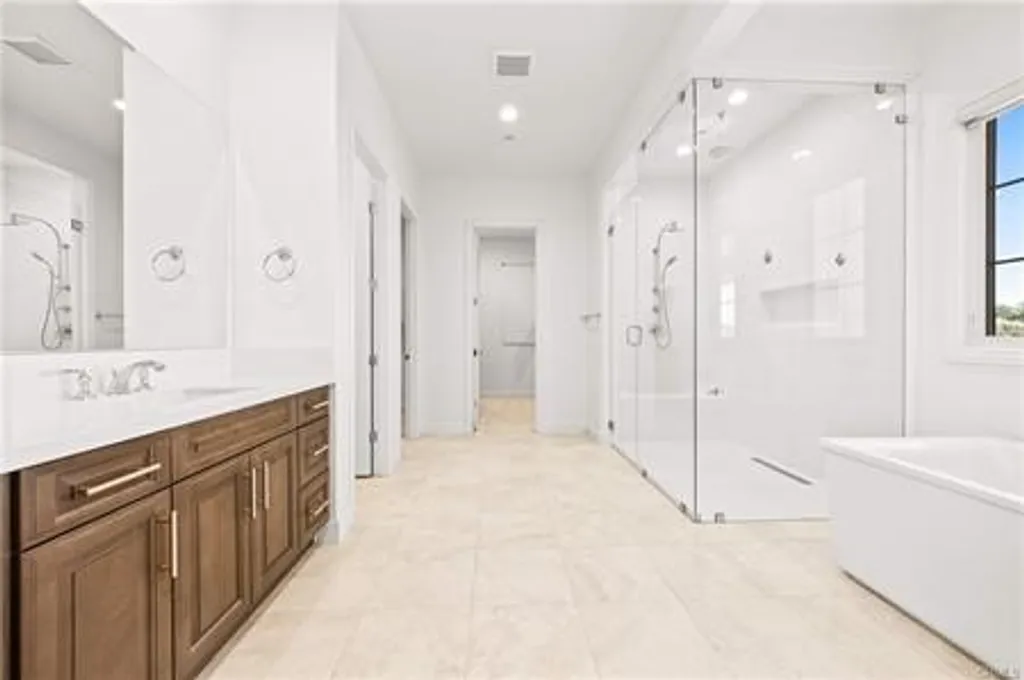 Additional image 39 of 108 Knob Crk, Irvine, CA 92602