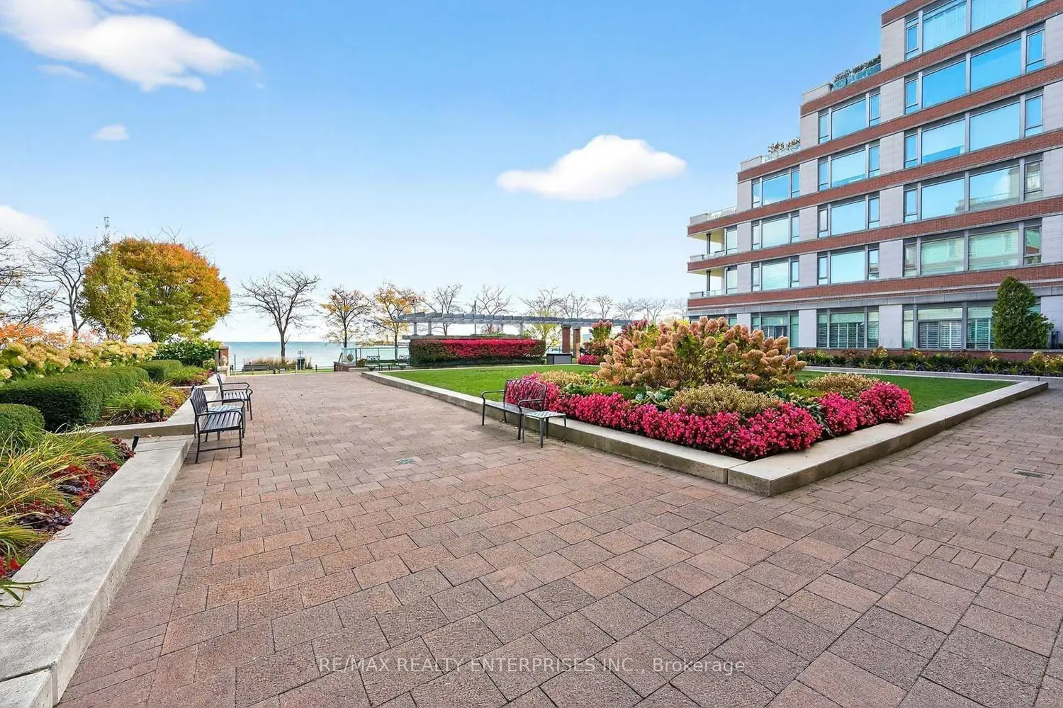 Additional image 20 of 65 Port Street 503