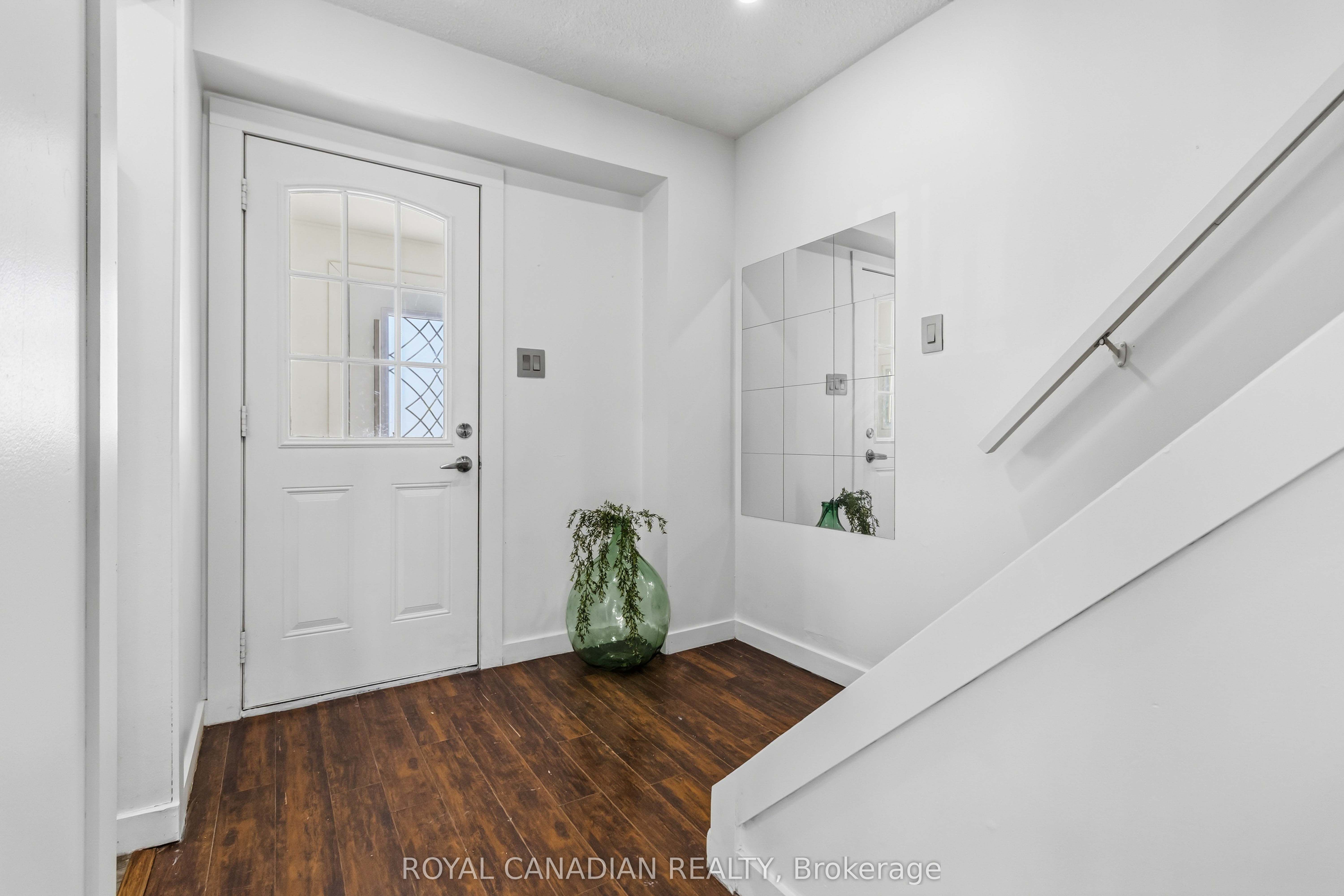 Additional image 2 of 9 Horatio Court, Brampton, ON, L6S 1X8