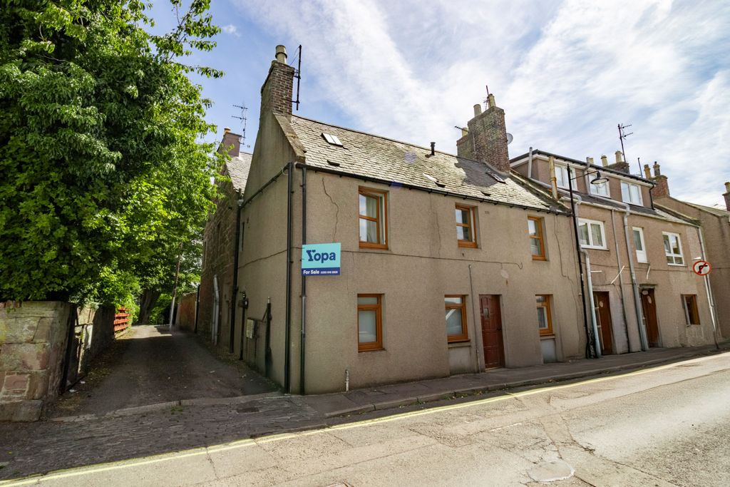 3 bed flat for saleMarket Street, Montrose DD10