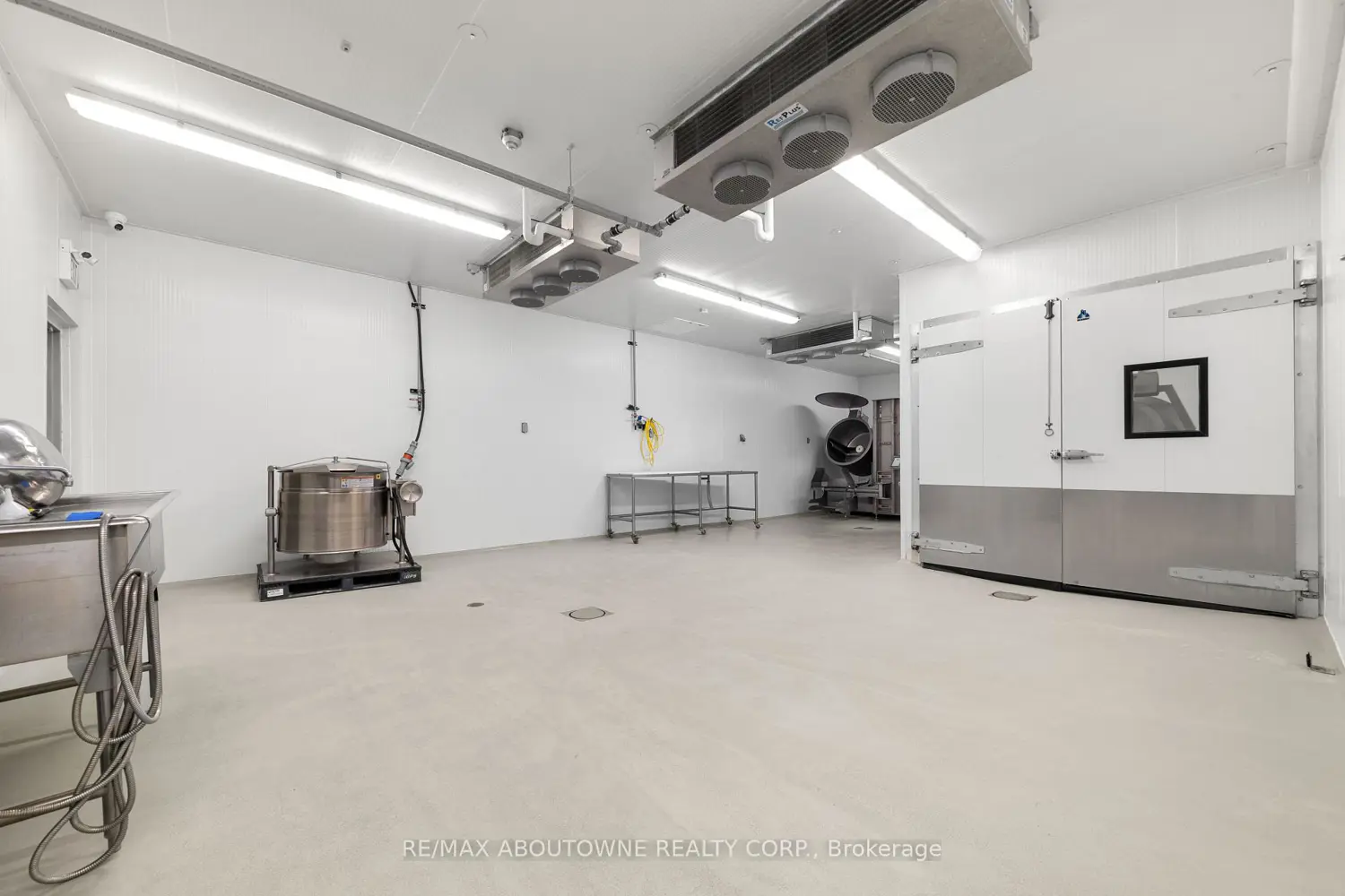 Additional image 16 of 842 Hamilton Road