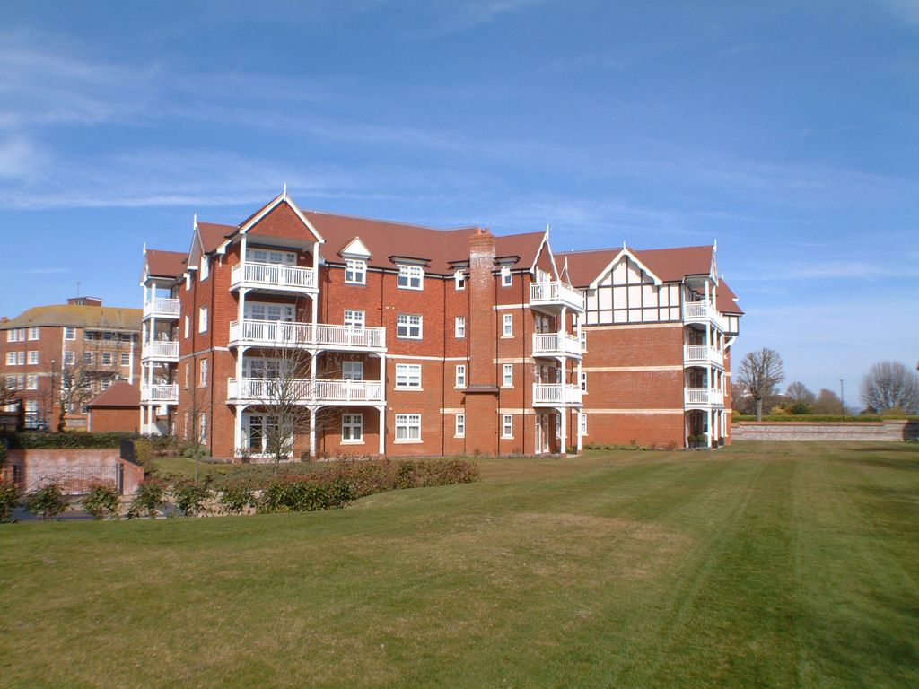 3 bed flat for saleDarley Road, Eastbourne BN20