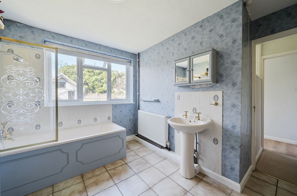 Additional image 8 of 5 bed detached house for salePlaistow, Billingshurst, West Sussex RH14