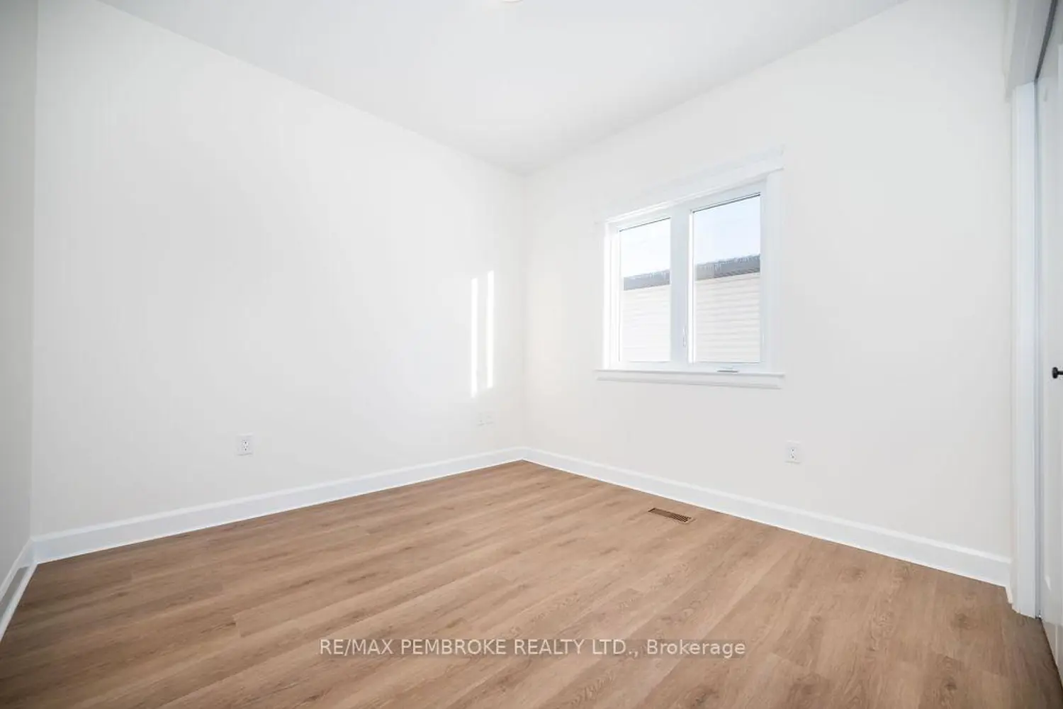 Additional image 14 of 18 Durant Street