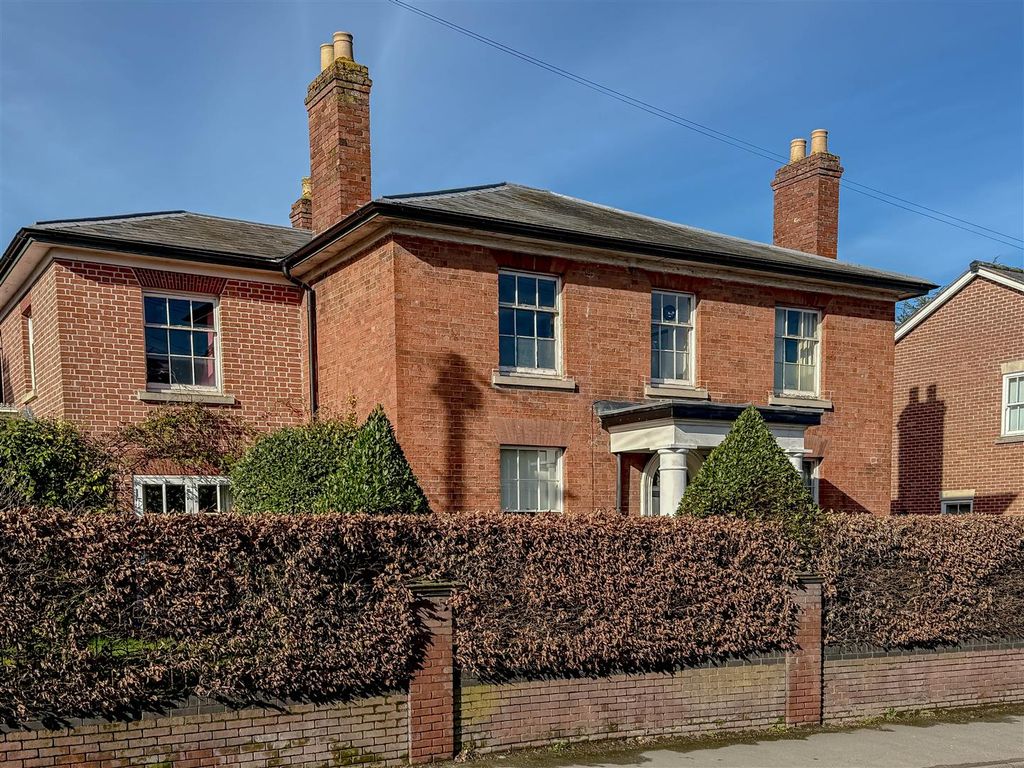Additional image 25 of 2 bed flat for saleRoyal Oak Gardens, Malvern WR14