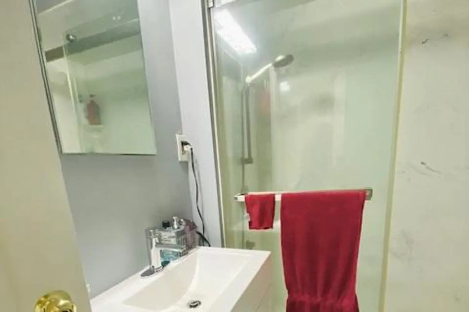 Additional image 14 of 2462 Rundle Road