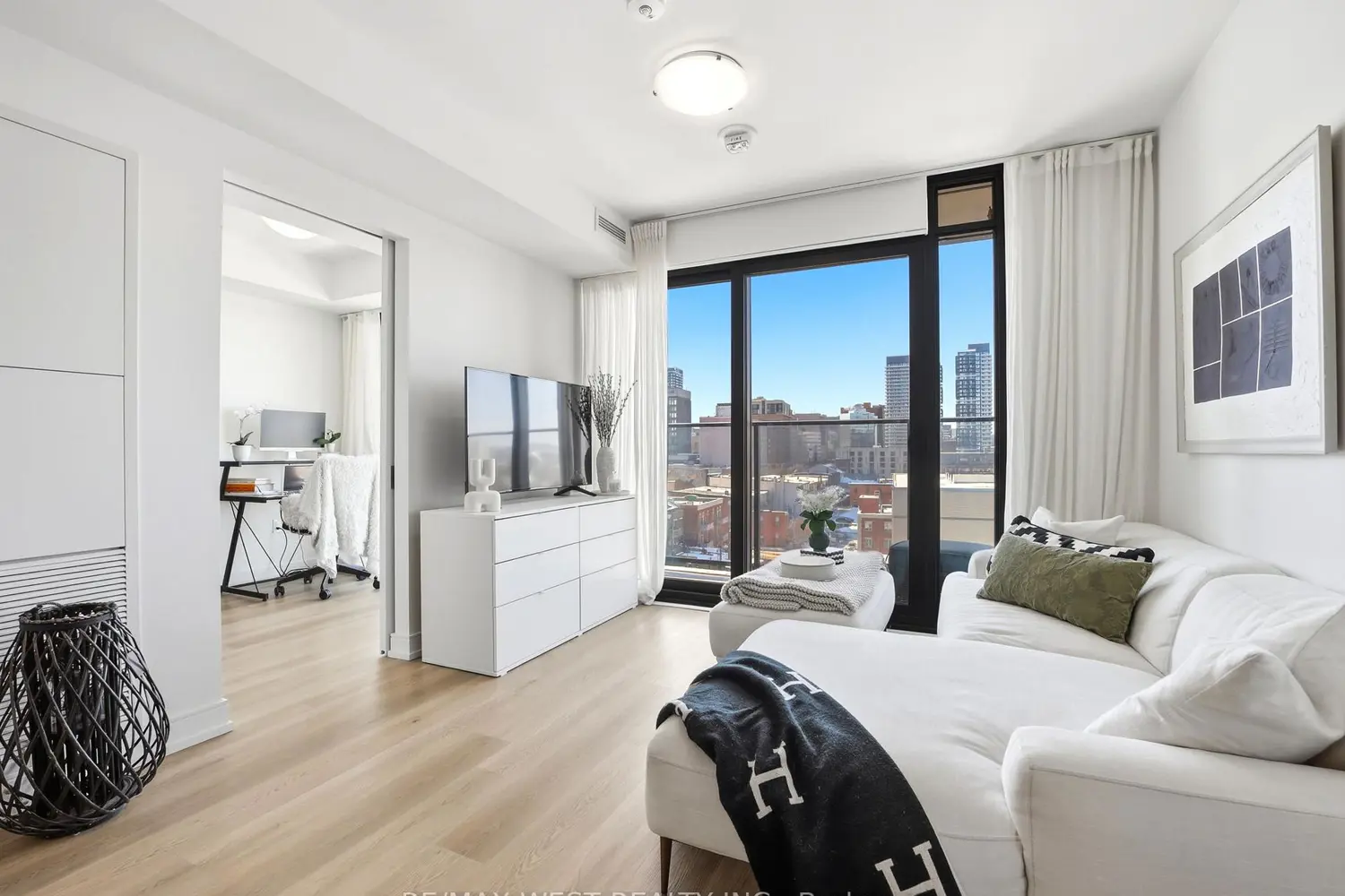 Additional image 9 of 1 Jarvis Street 912