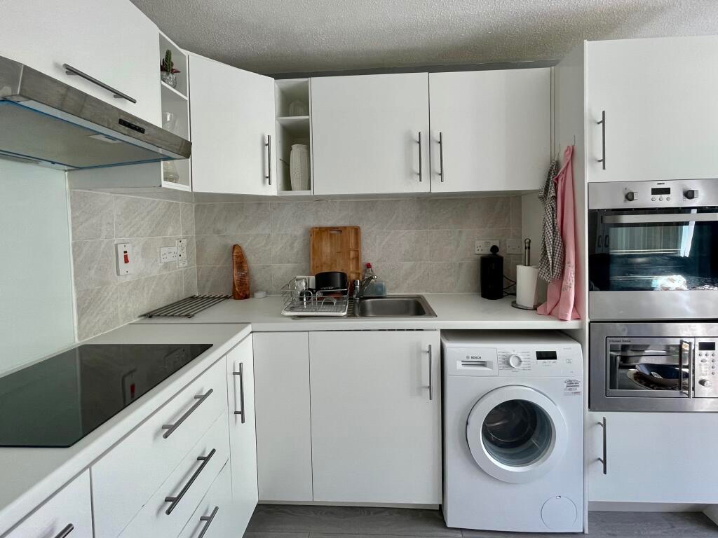 Additional image 3 of Studio Flat, Broadwood Terrace, W8, N1 7GU