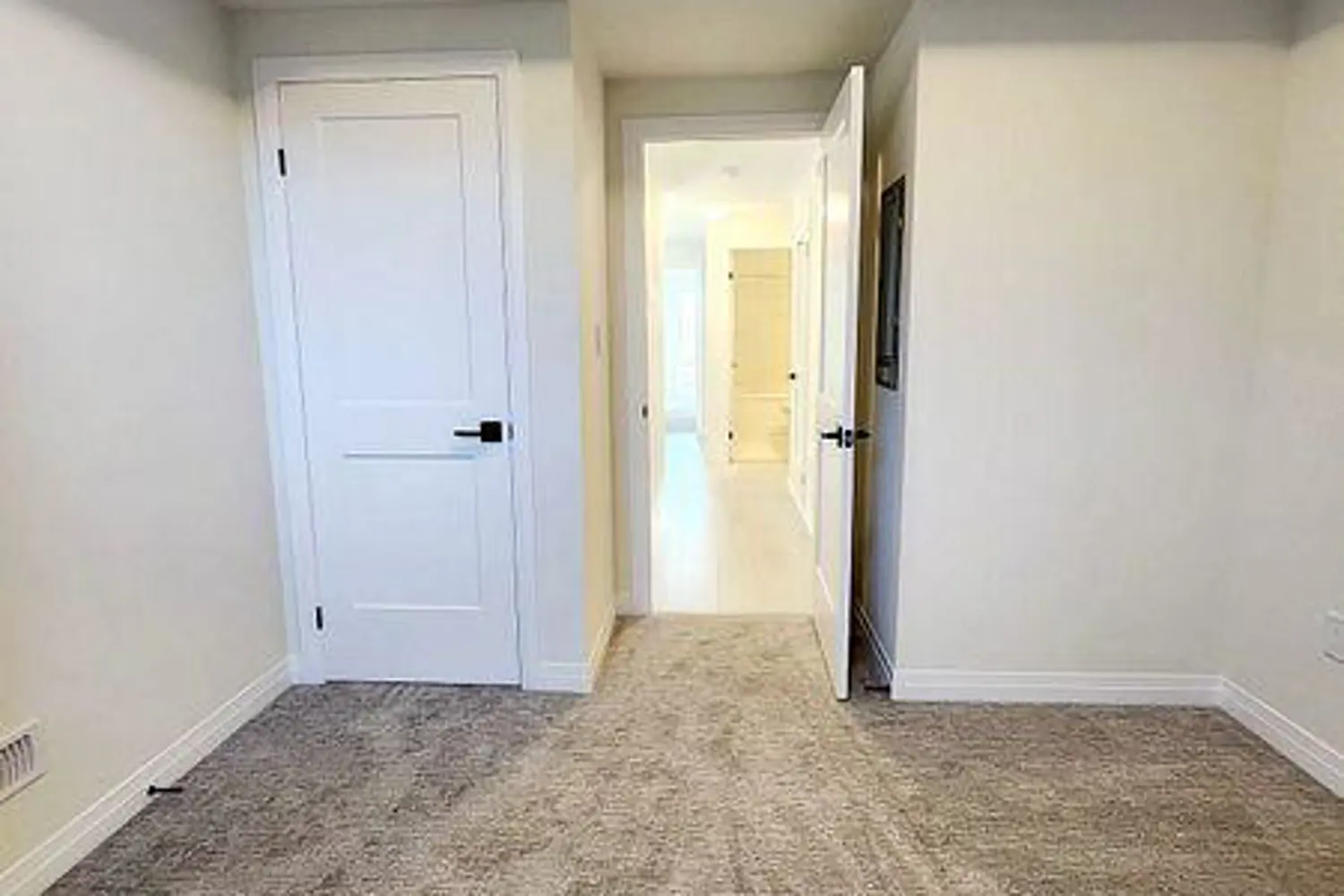 Additional image 2 of 142 Foamflower Place C33