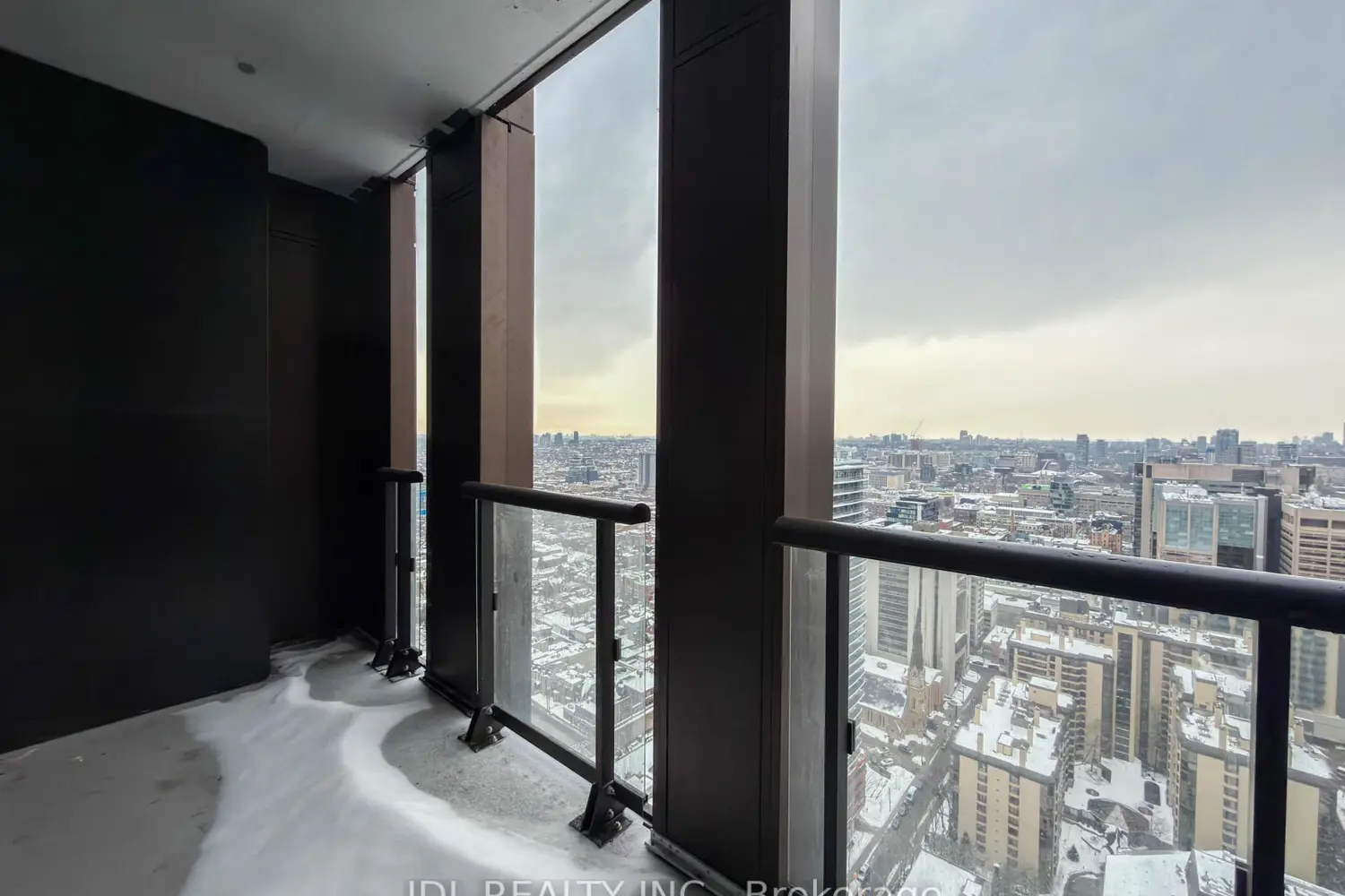 Additional image 11 of 238 Simcoe Street 3709