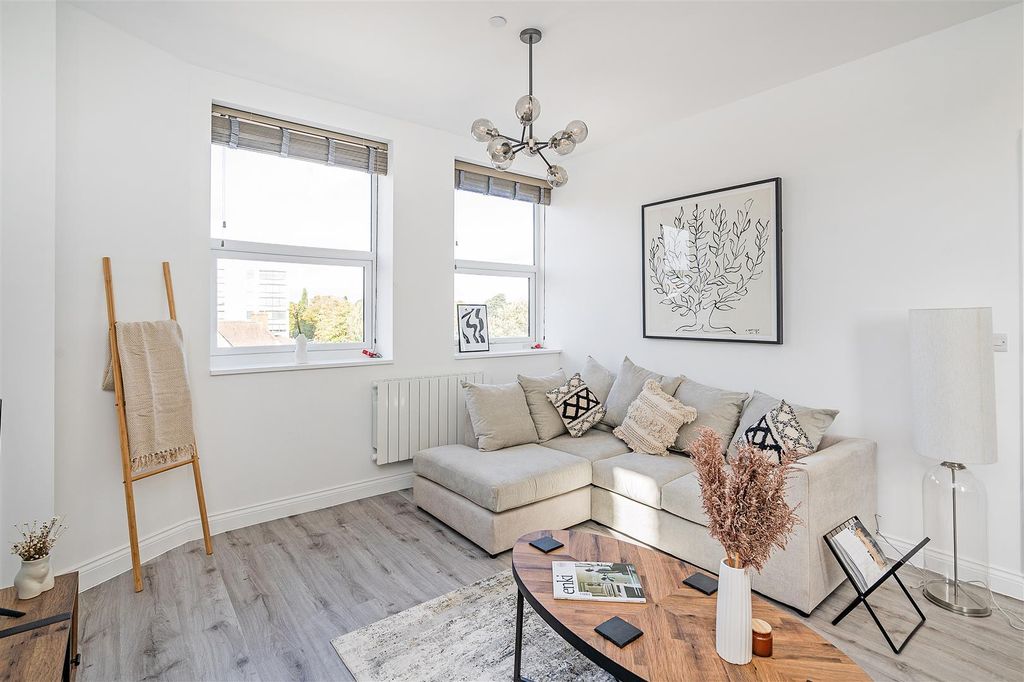 Additional image 8 of 1 bed flat for saleApt 21 Warwick House, 737 Warwick Road, Solihull B91