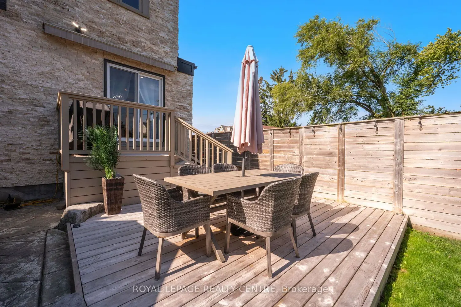 Additional image 15 of 1071 Westmount Avenue