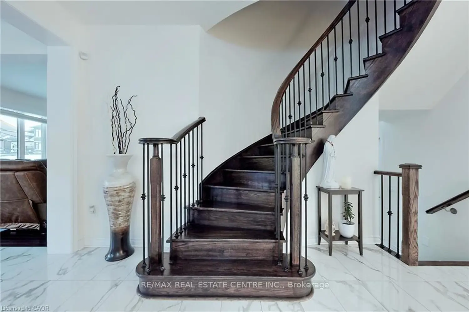 Additional image 13 of 216 Harcourt Crescent