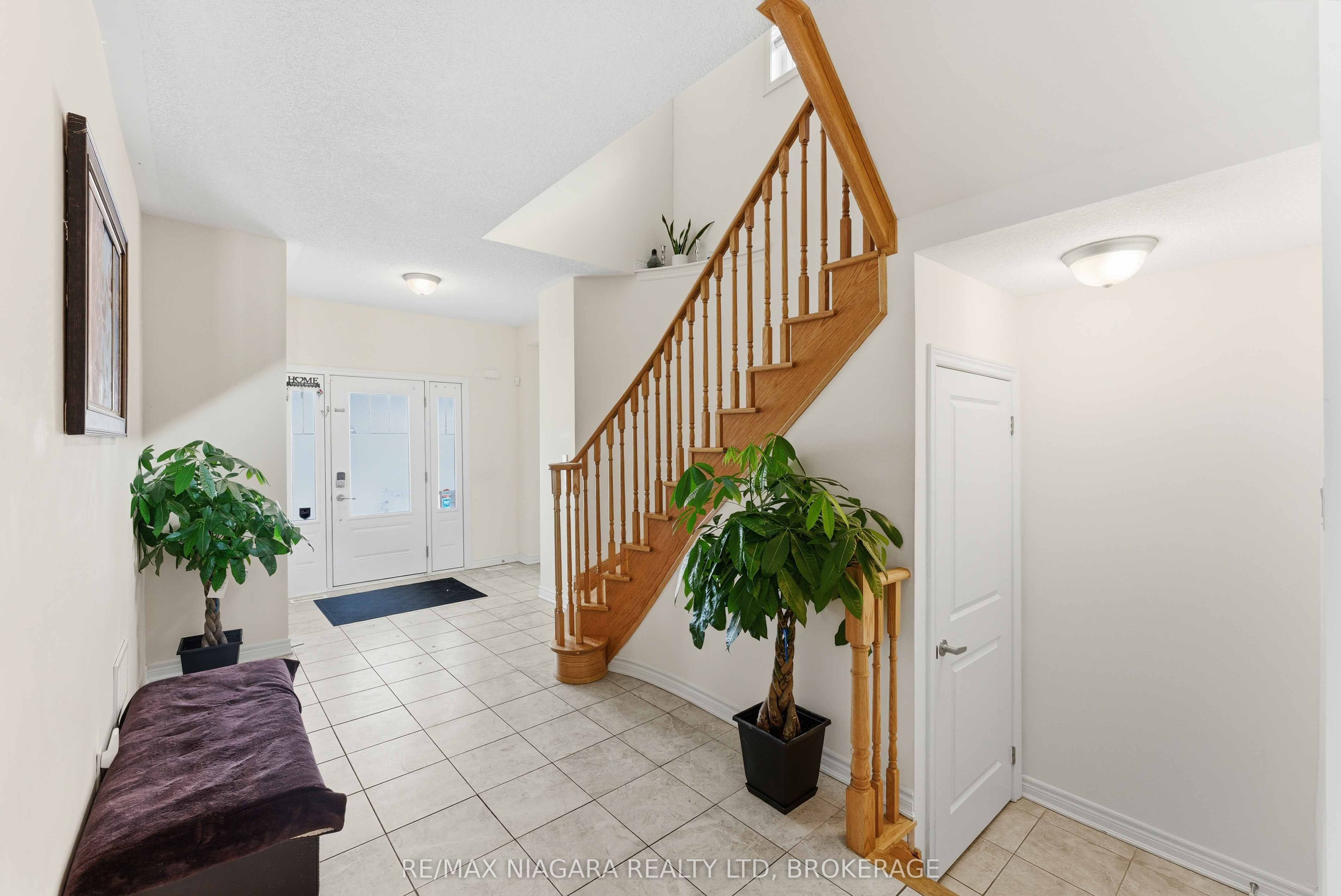 Additional image 2 of 91 Homestead Way, Thorold, ON, L2V 0B7