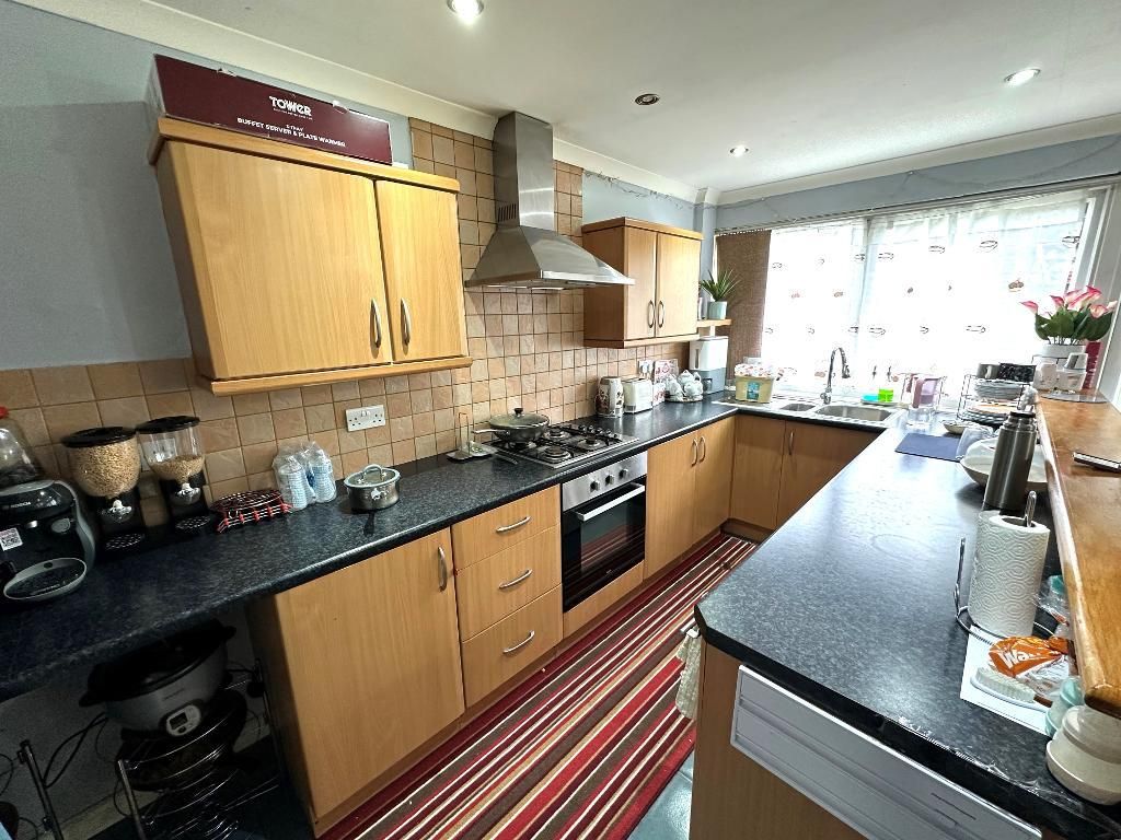 Additional image 3 of 3 bed terraced house for saleGregories Close, New Bedford Road Area, Luton, Bedfordshire LU3