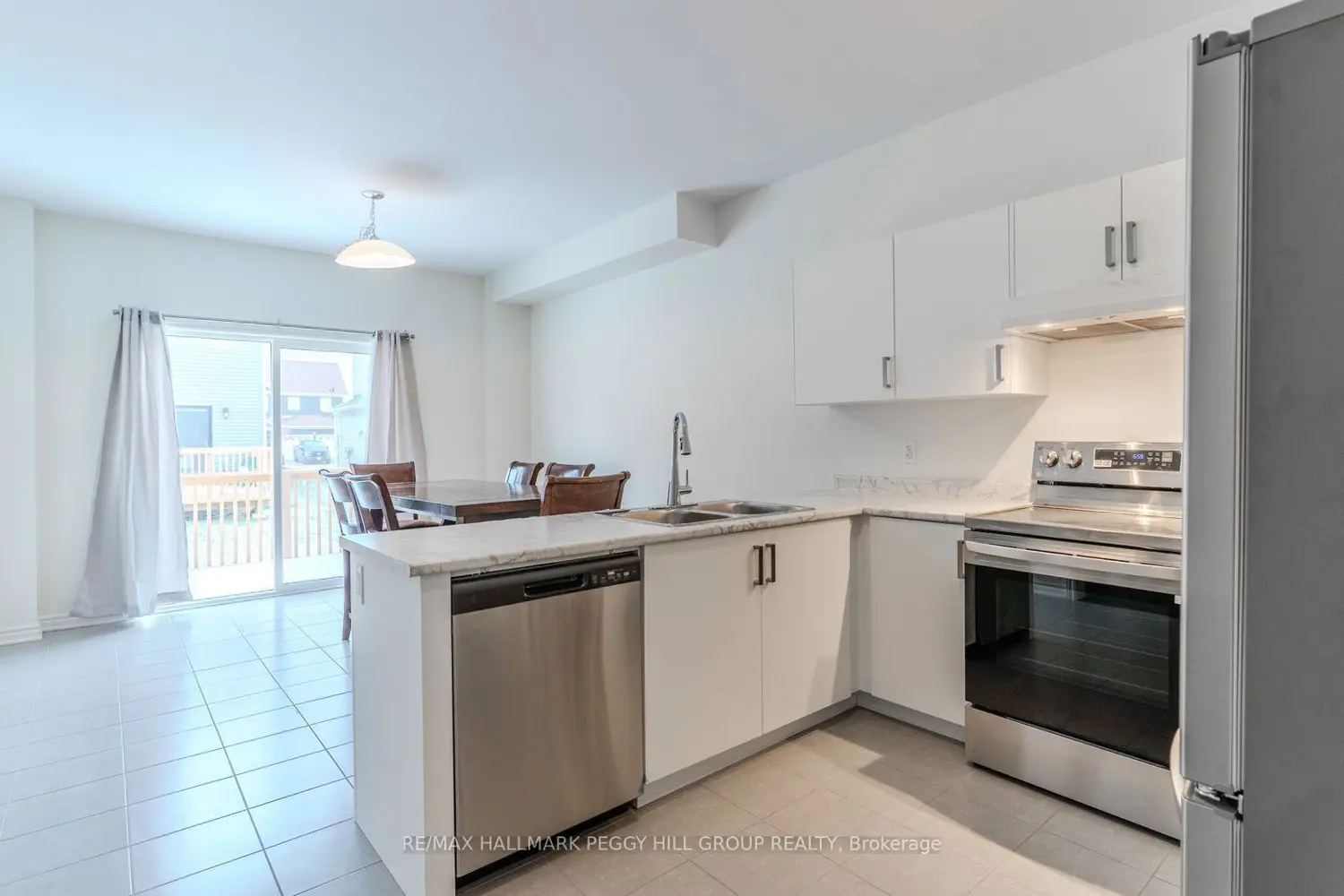 244 Mckenzie Drive photo 4