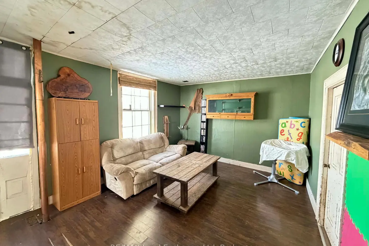 42451 Cranbrook Road photo 2