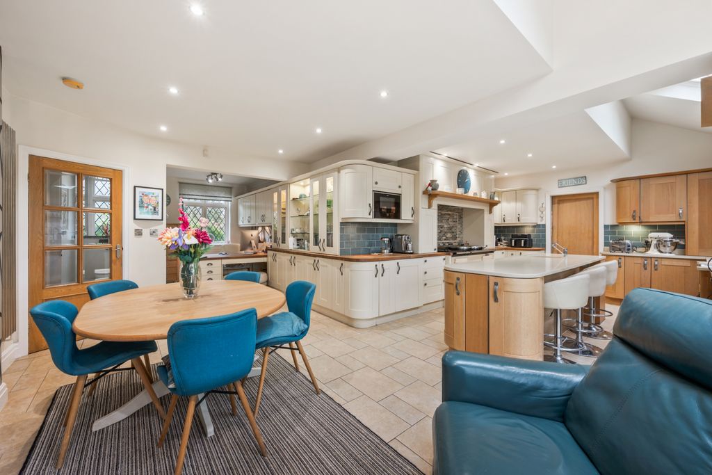 Additional image 3 of 5 bed detached house for salePrestbury Road, Wilmslow, Cheshire SK9