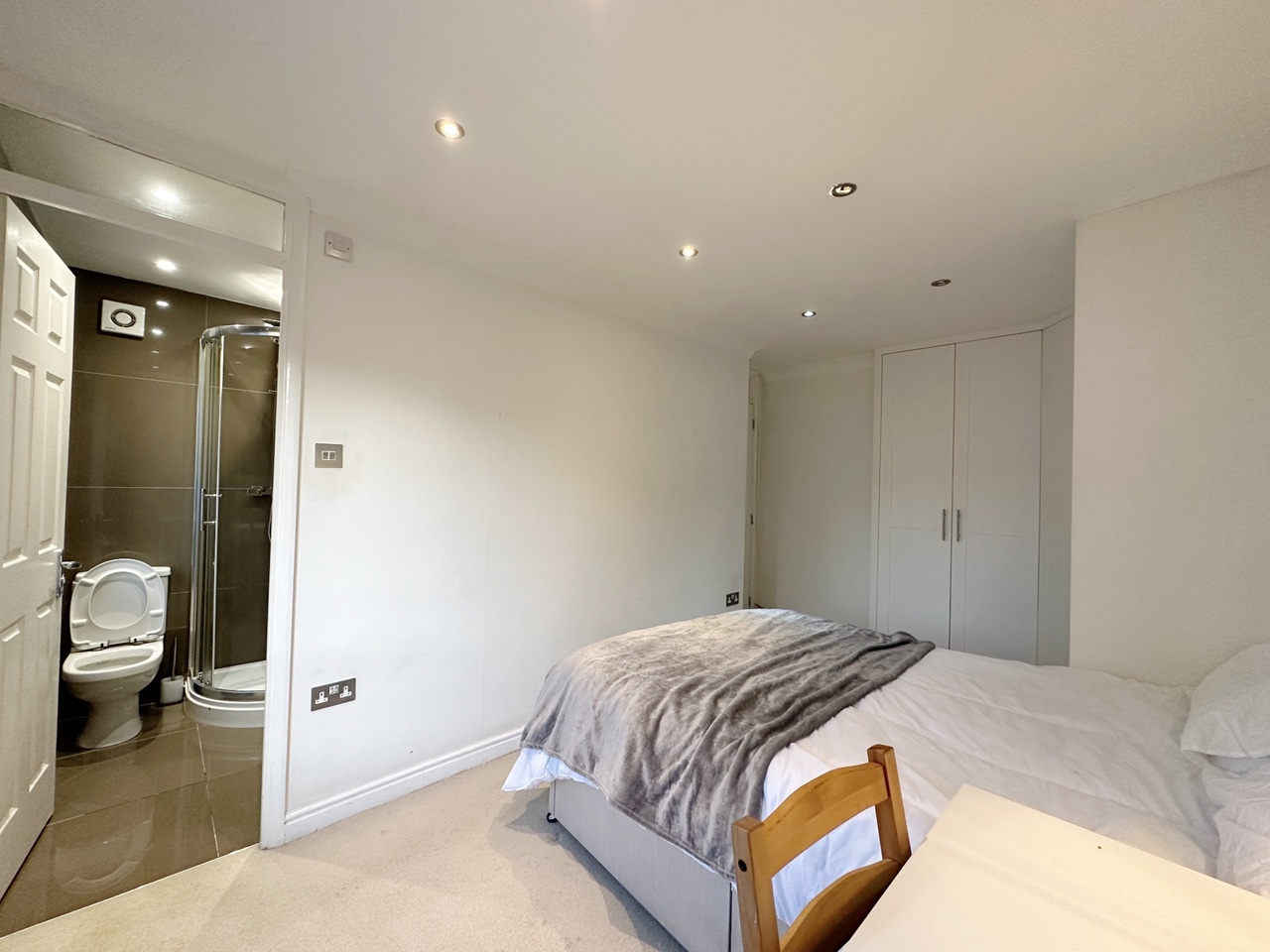 Additional image 2 of Room in a Shared House, Chargrove Close, SE16, N1 7GU