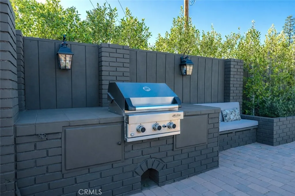 Additional image 99 of 23139 Erwin Street, Woodland Hills, CA 91367