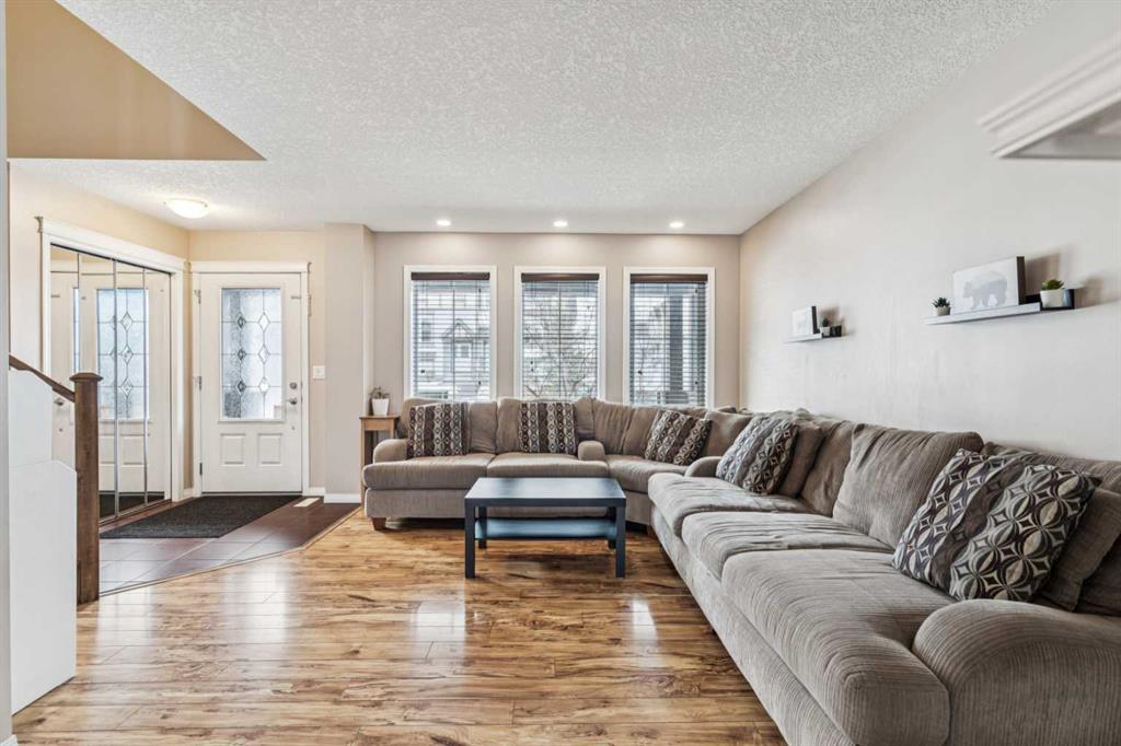 Additional image 6 of 77 New Brighton Heights SE, Calgary, AB, T2Z 0P7