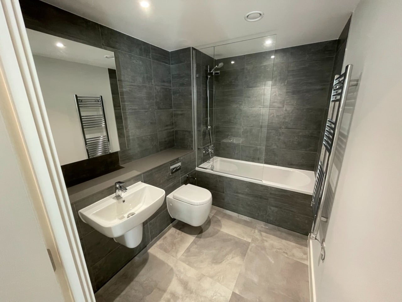 Additional image 5 of 2 Bed Flat, New Kings Head Yard, M3, N1 7GU