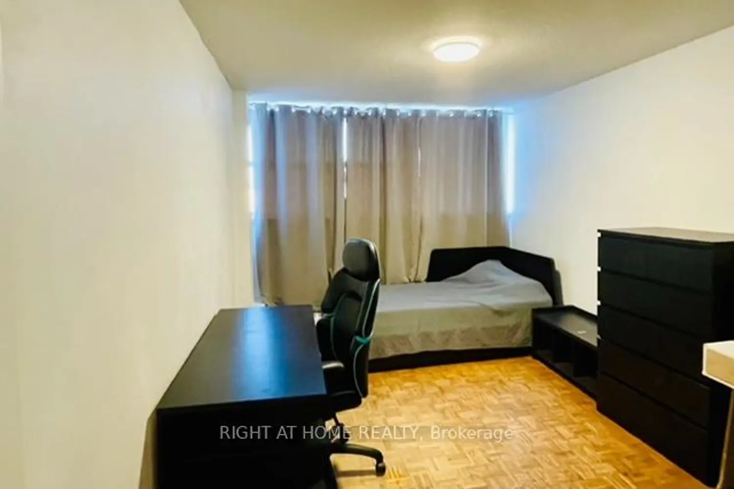 Additional image 10 of 215 Glenridge Avenue 207