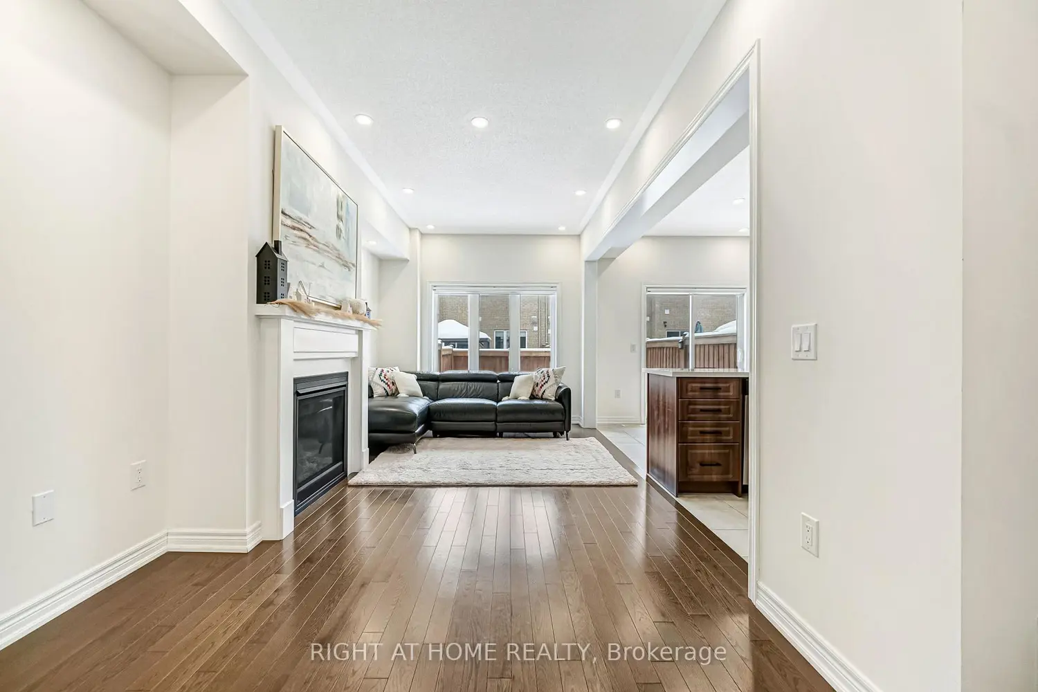 Additional image 2 of 52 Veterans Street