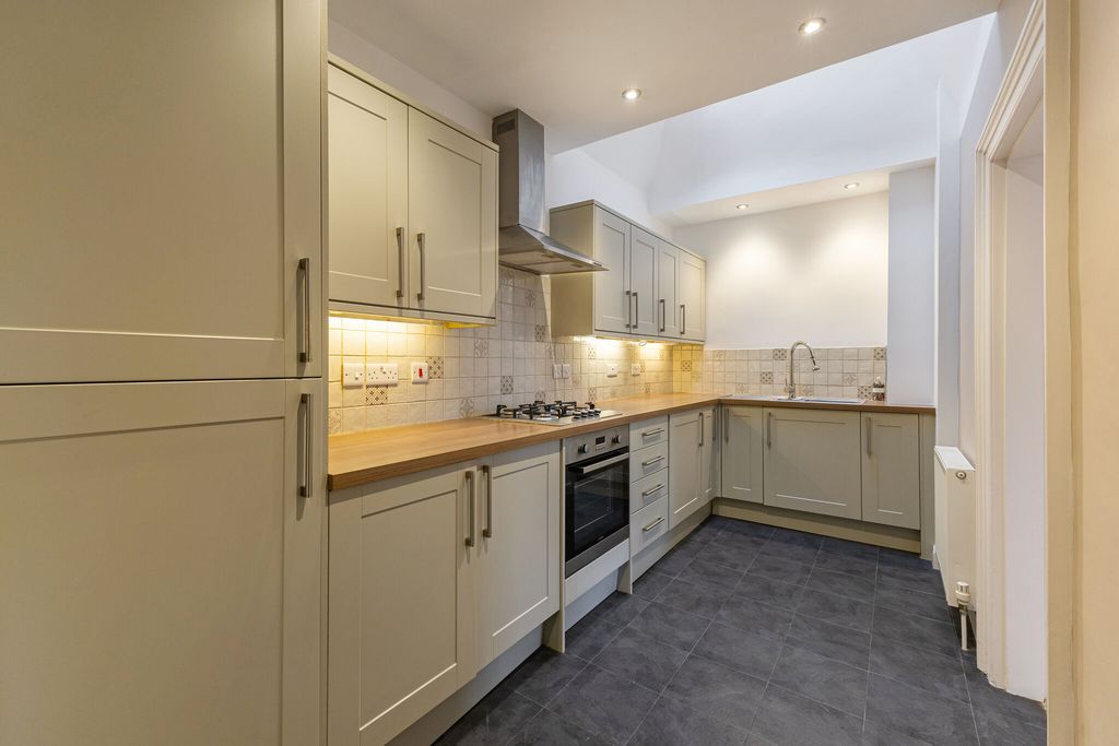 Additional image 7 of 4 bed flat for saleCavendish Place, Bath BA1