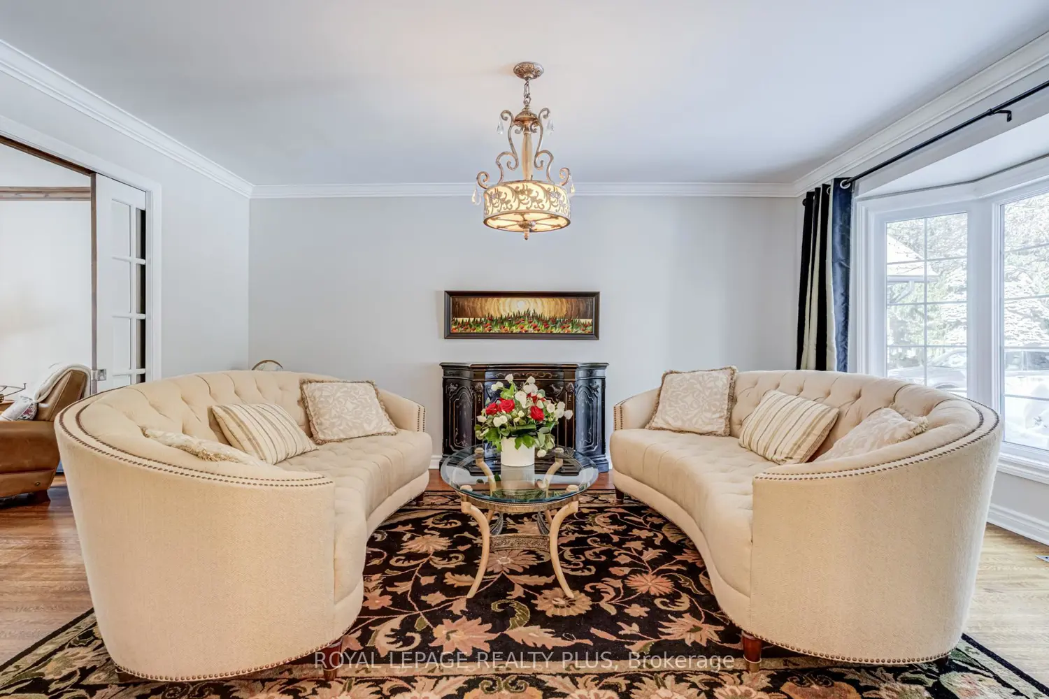 Additional image 3 of 2530 Jarvis Street