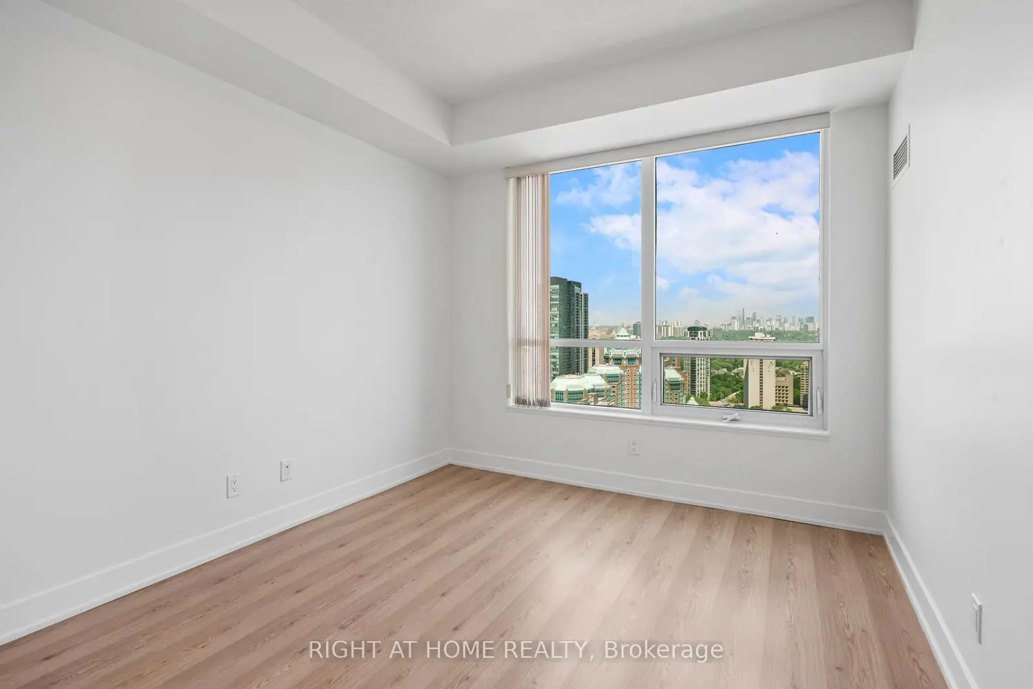 Additional image 9 of 120 Homewood Avenue 3302