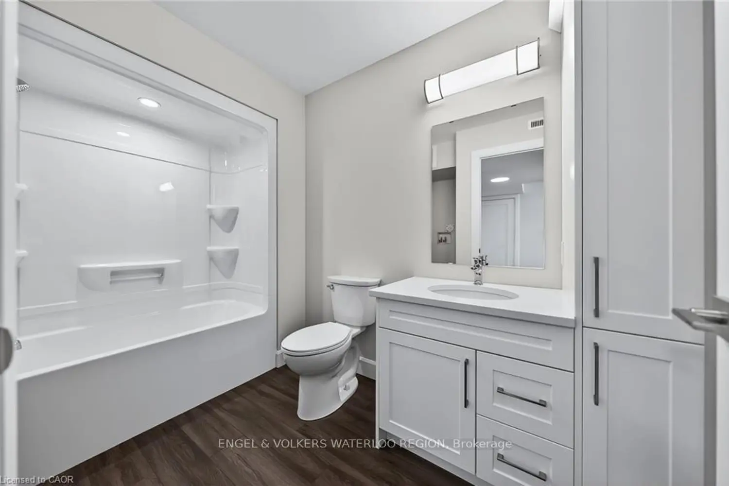 Additional image 18 of 3202 Vivian Line 46