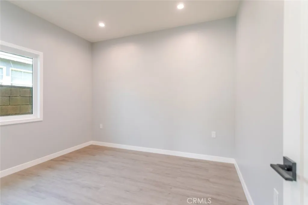 Additional image 50 of 944 Zook Drive Unit A, Glendale, CA 91202