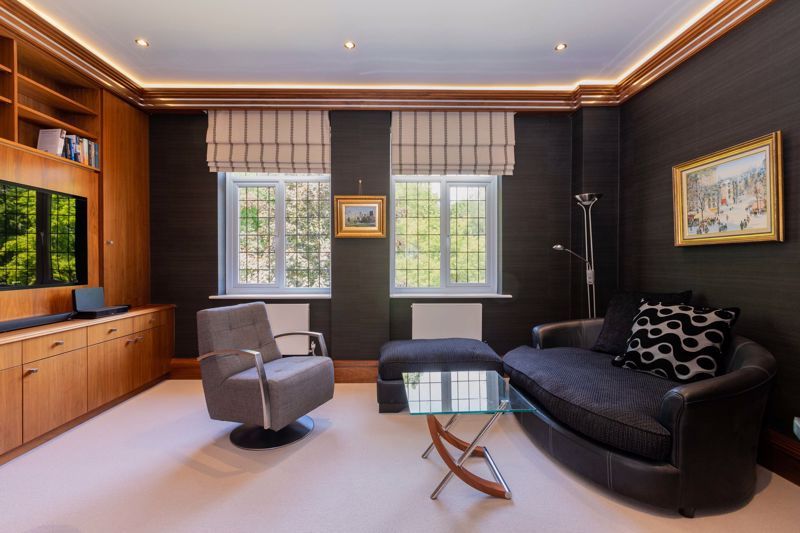 Additional image 13 of 3 bed flat for salePriory Road, Ascot SL5