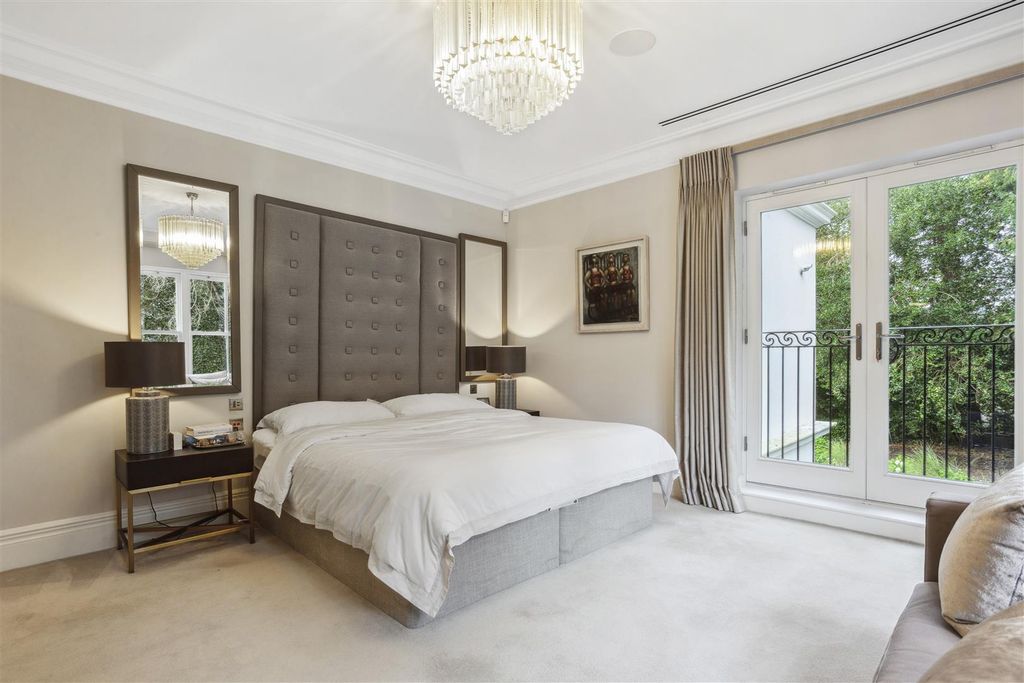 Additional image 12 of 3 bed flat for saleRidgemount Road, Sunningdale SL5