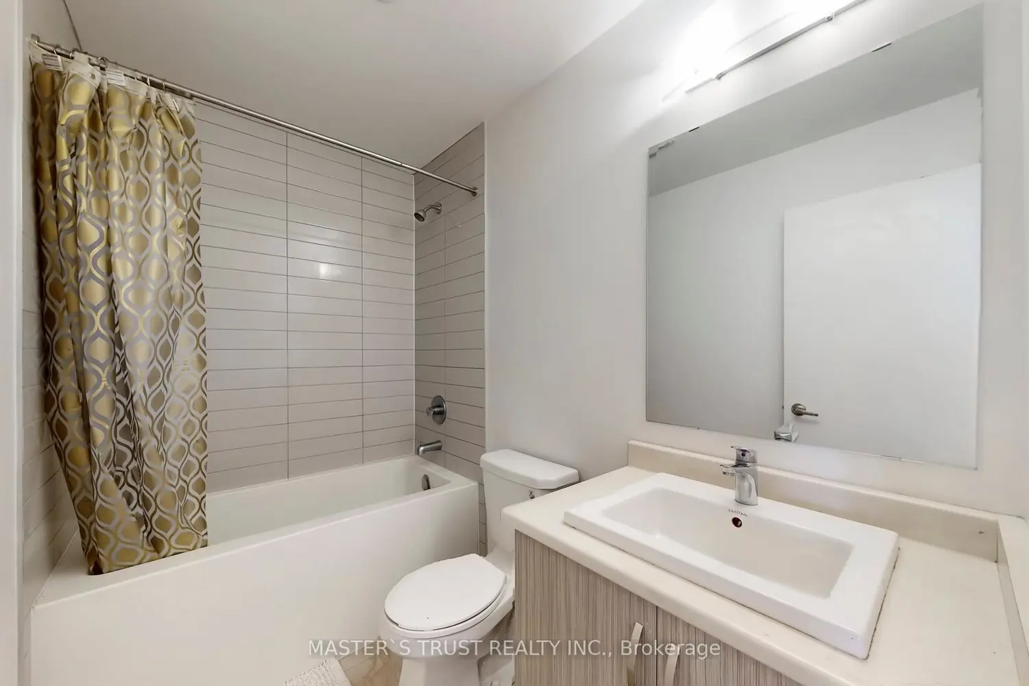 Additional image 16 of 208 Harding Park Street