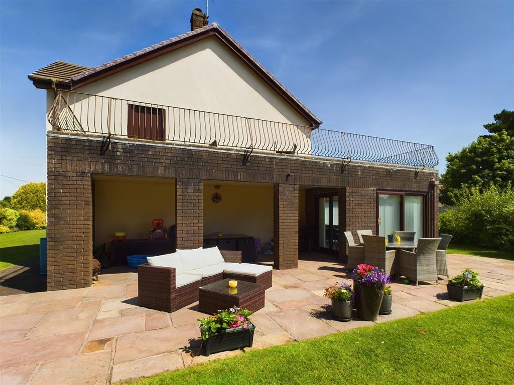 5 bed detached house for saleHeol Broom, Maudlam, Bridgend CF33