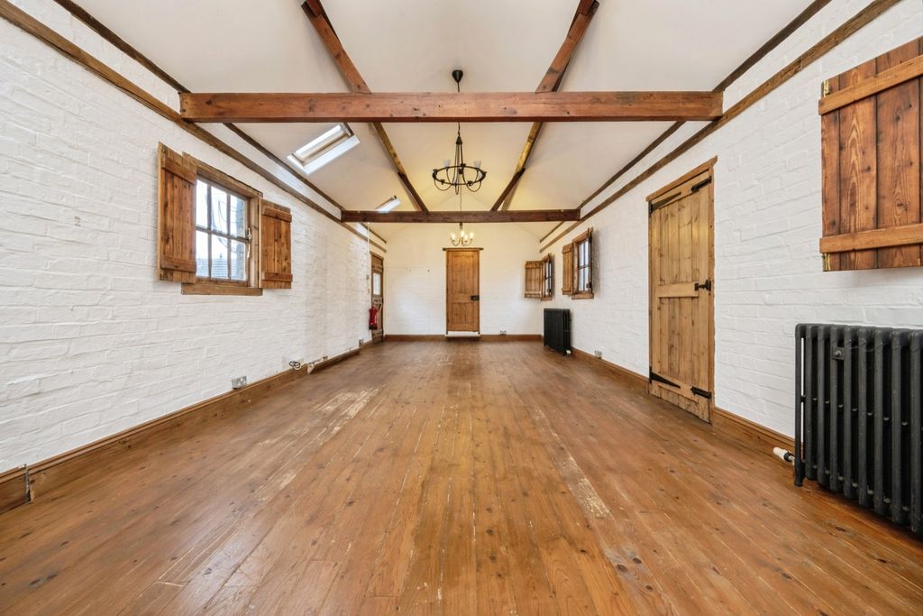Additional image 6 of Studio for saleMidland Road, Bedford, Bedfordshire MK40