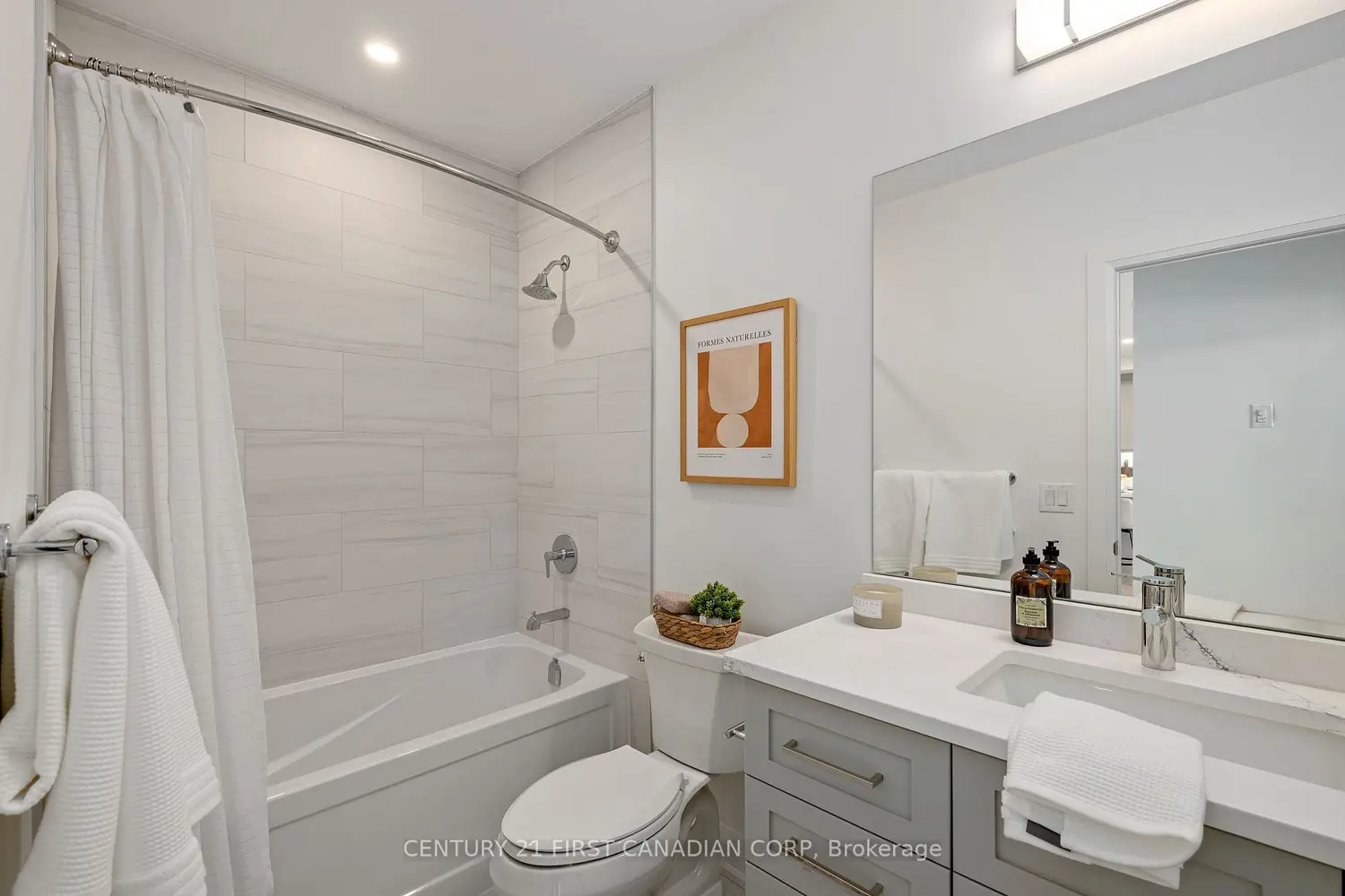 Additional image 9 of 1560 Upper West Avenue 302