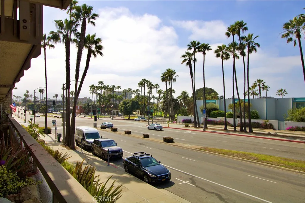 Additional image 15 of 230 S Catalina Avenue Unit 107, Redondo Beach, CA 90277