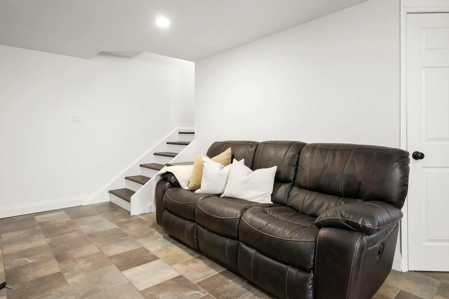 Additional image 17 of 42 Mountainview Road