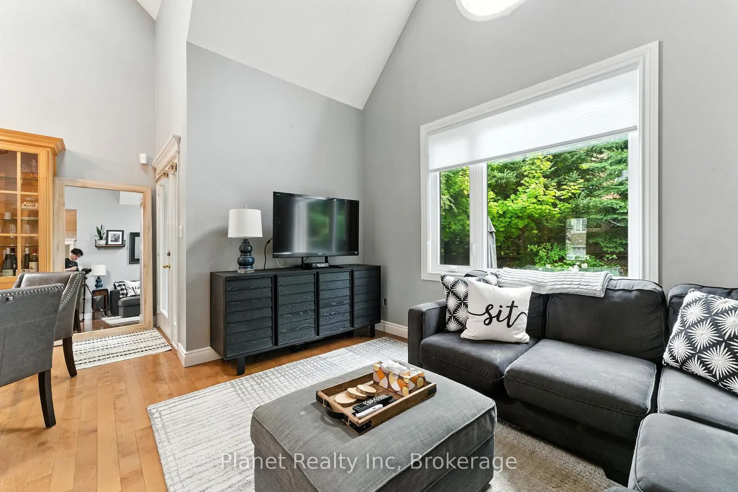 Additional image 5 of 63 Truesdale Crescent