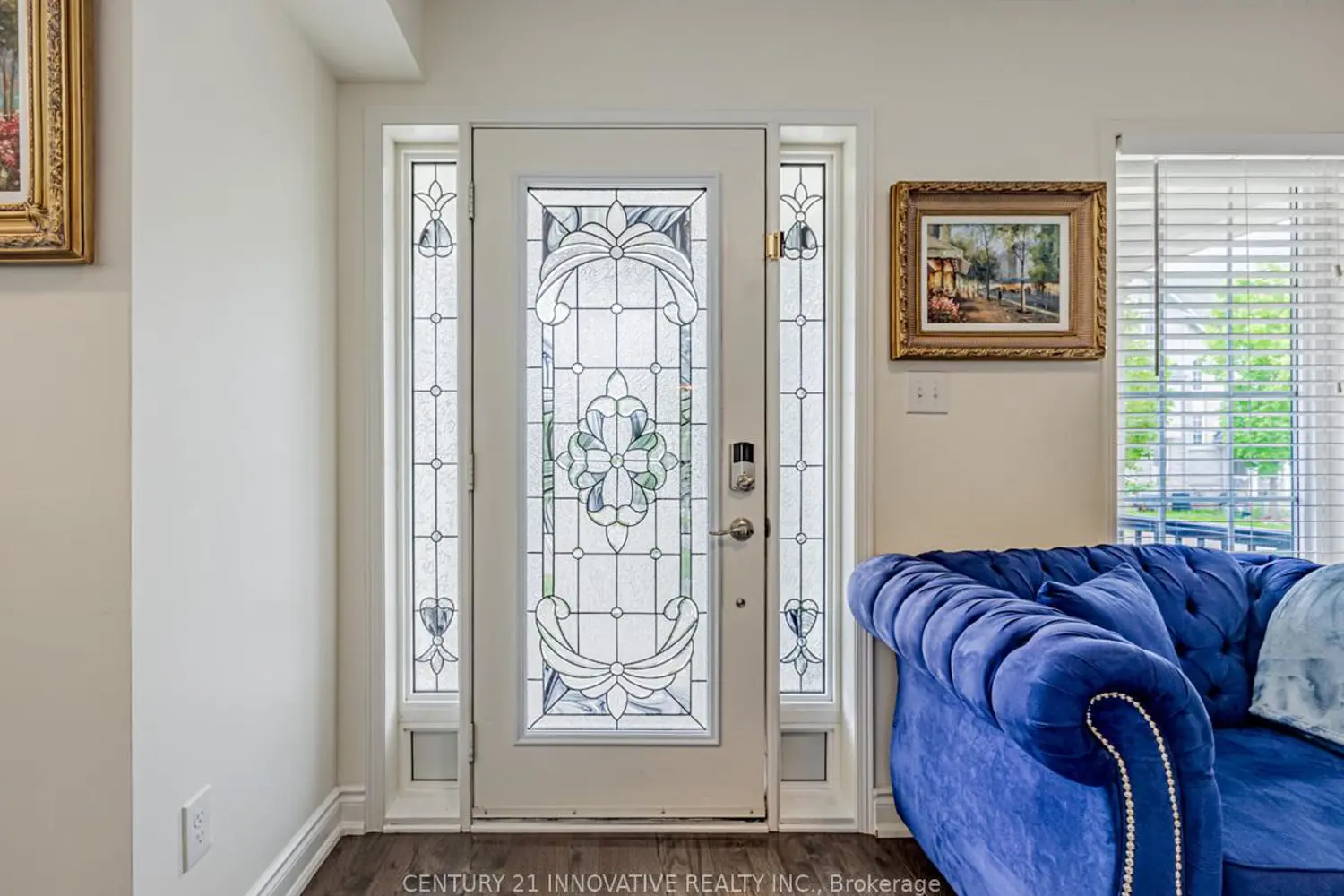 138 Barnham Street photo 5
