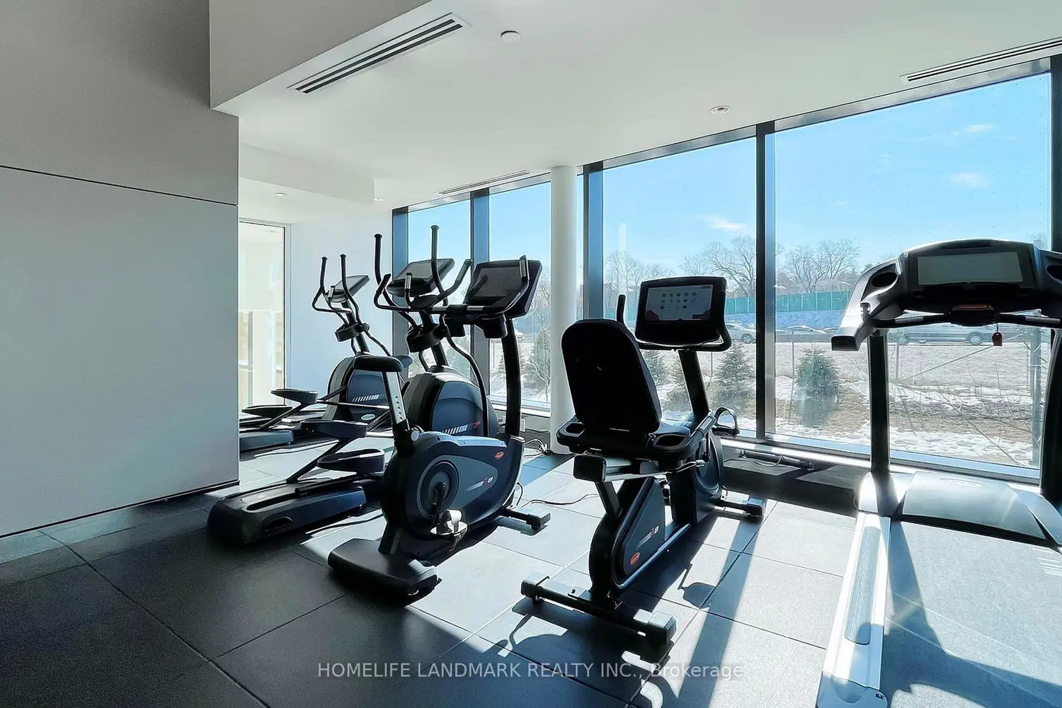 Additional image 17 of 85 Mcmahon Drive Ph3803