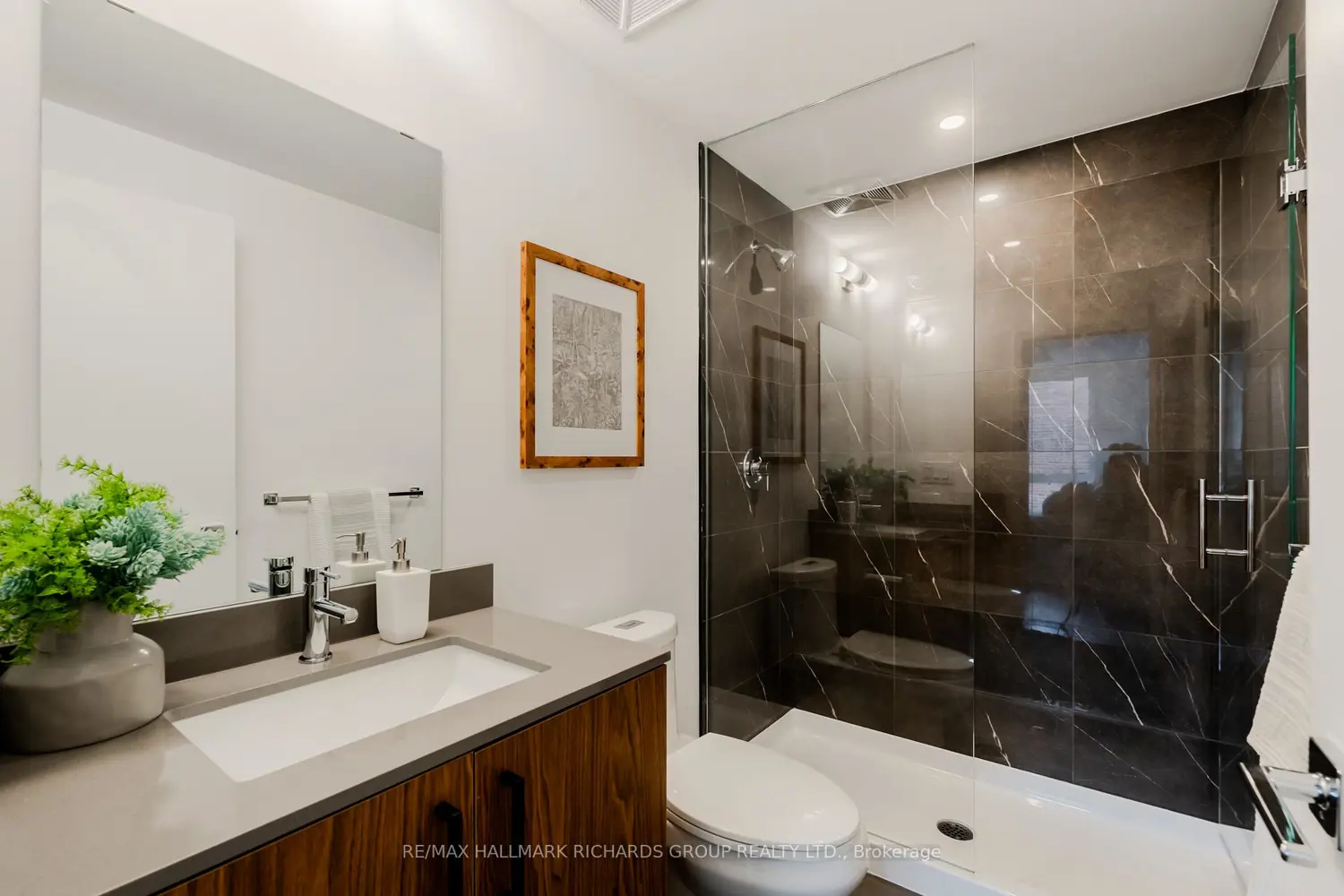 Additional image 11 of 35 Birchcliff Avenue 42