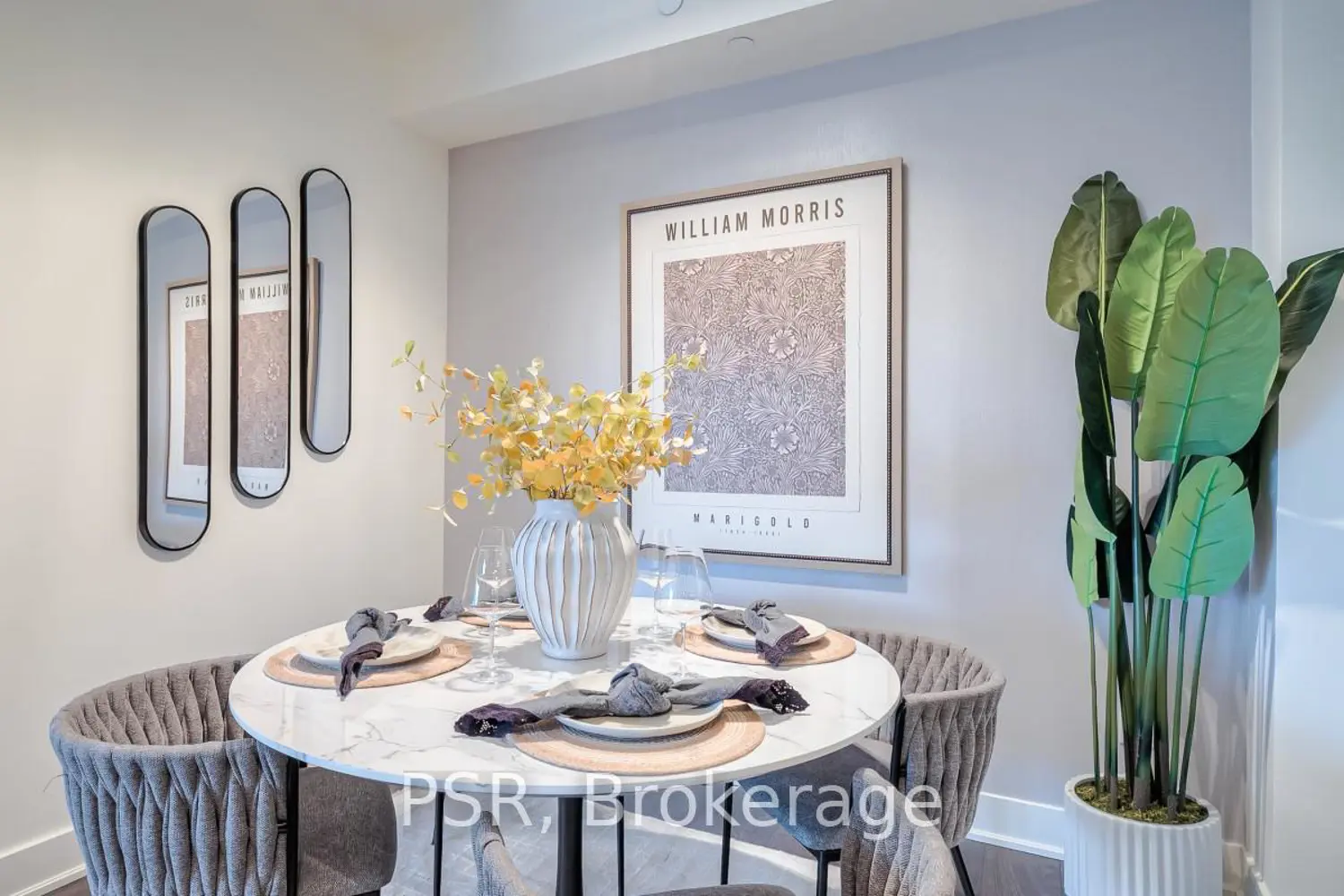 Additional image 9 of 7608 Yonge Street 306