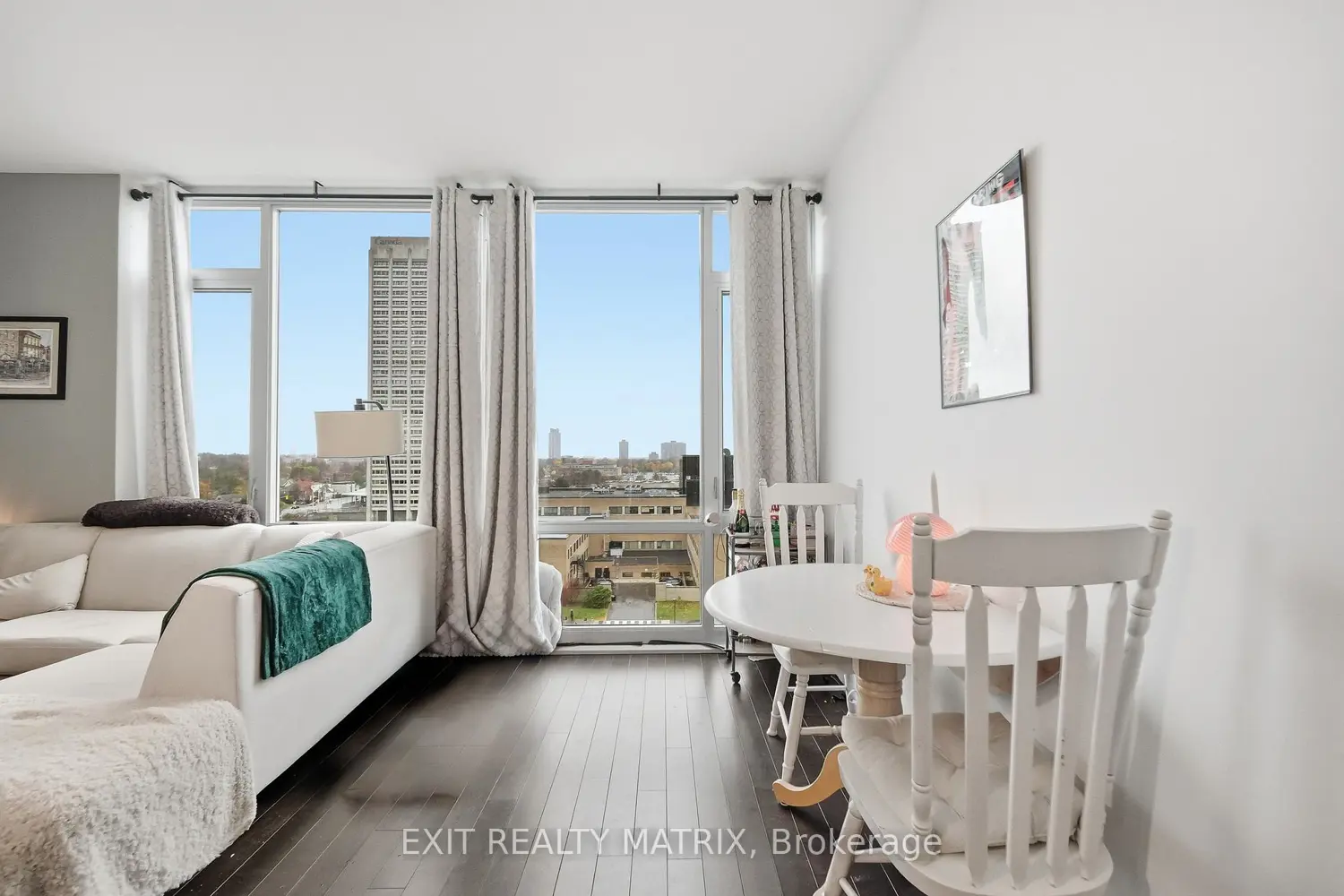 Additional image 10 of 201 Parkdale Avenue 903