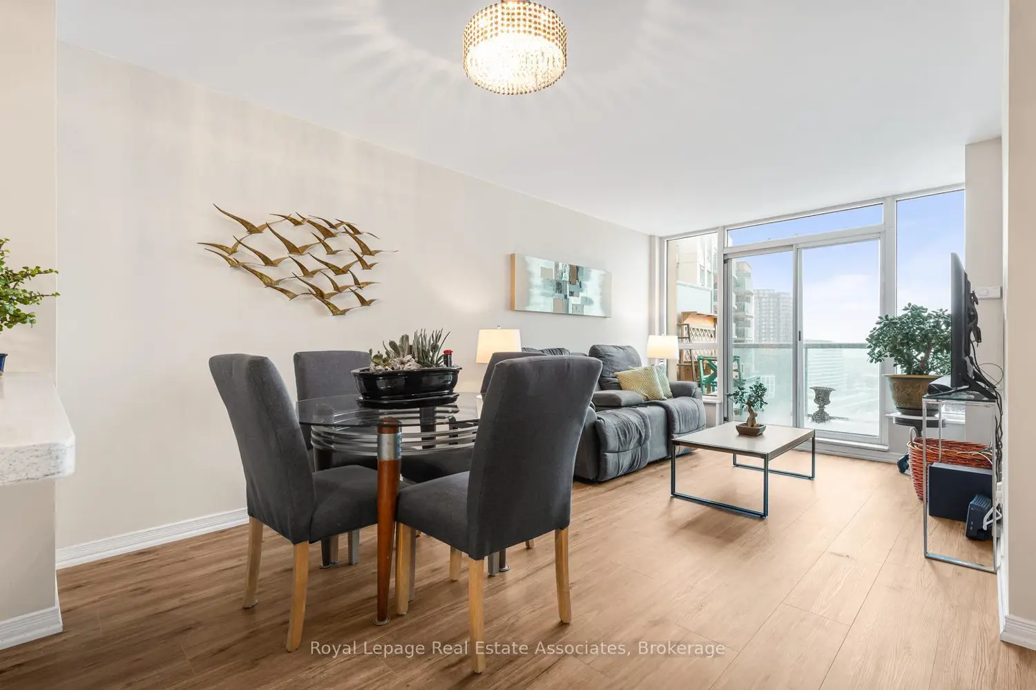 Additional image 7 of 2565 Erin Centre Boulevard Ph7